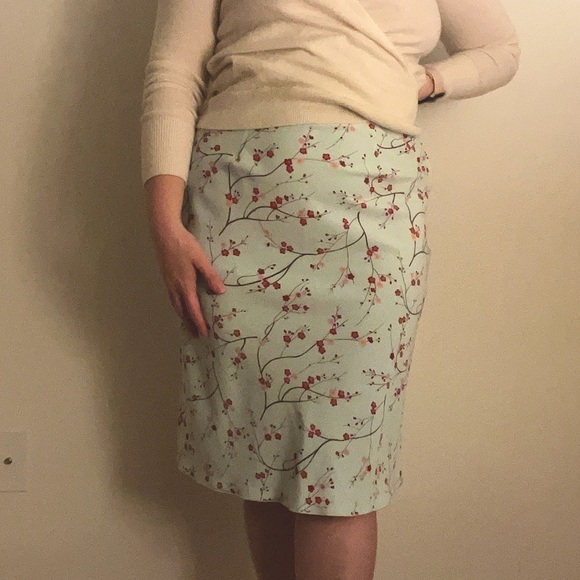 TRUE VINTAGE 90s Express Cherry Blossom Teal Knee Length Skirt size 5/6 - Picture 1 of 8